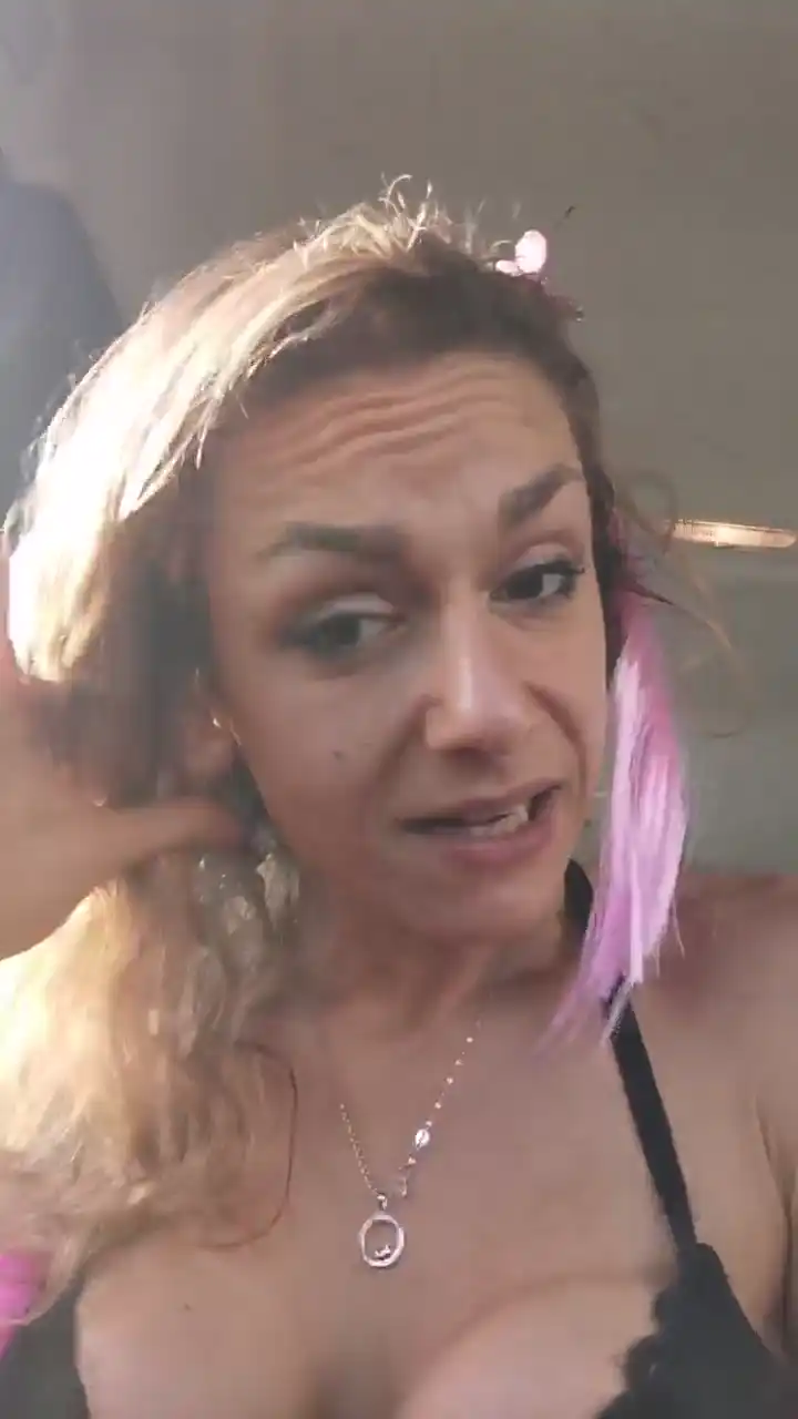 Romadea – Cam4Live Video Recording – 2025 02-22 13:47:47