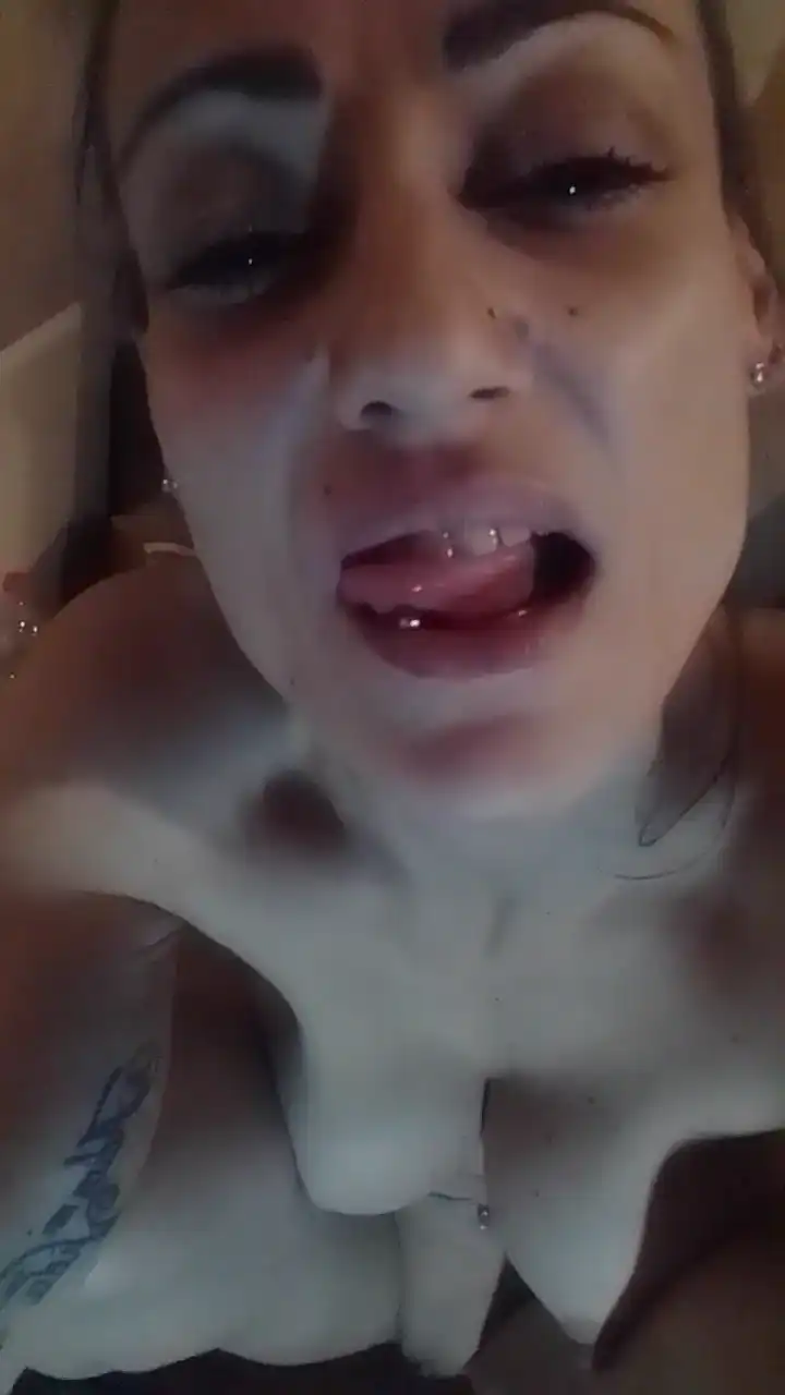 Lalunacomeback – Cam4Live Video Recording – 2025 04-03 07:25:33