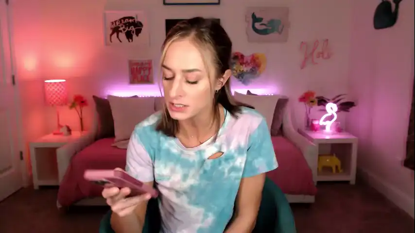 Holihurricane – ChaturbateLive Video Recording – 2025 04-22 00:05:28