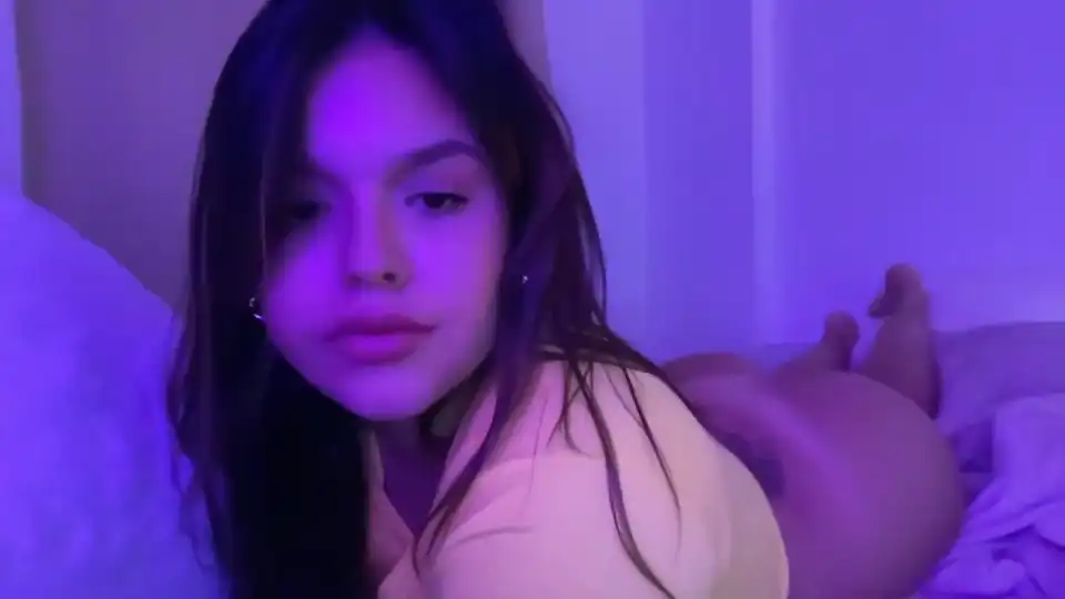 Larabae – ChaturbateLive Video Recording – 2025 03-16 07:42:27