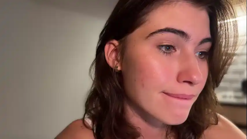 Helensheaven – ChaturbateLive Video Recording – 2025 01-01 08:52:39