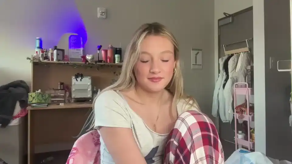 Lexaarose05 – ChaturbateLive Video Recording – 2025 04-10 02:44:00