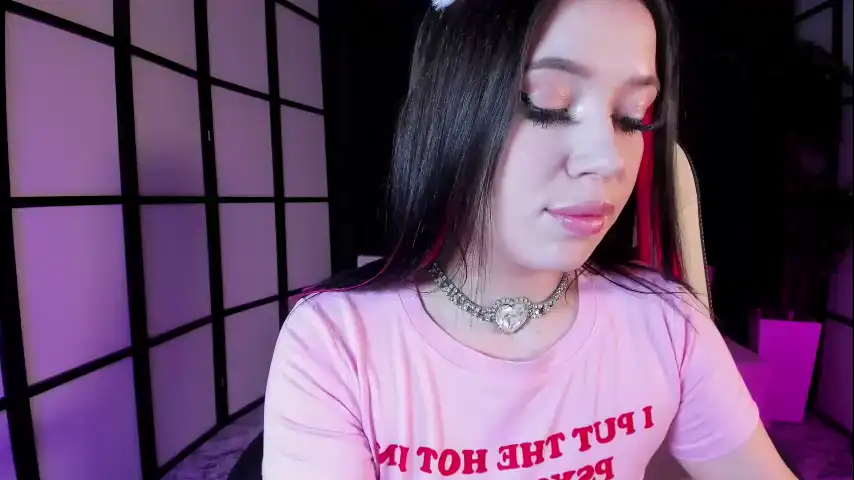 Milakey – ChaturbateLive Video Recording – 2025 03-22 06:34:10