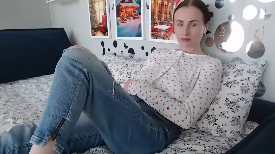 Cuteemouse – ChaturbateLive Video Recording – 2025 02-01 01:53:18