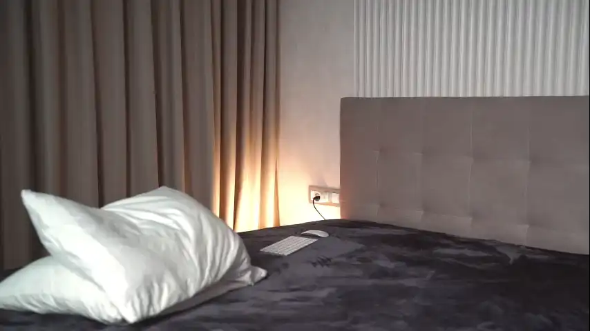 Gold_blond – ChaturbateLive Video Recording – 2025 03-12 06:11:22