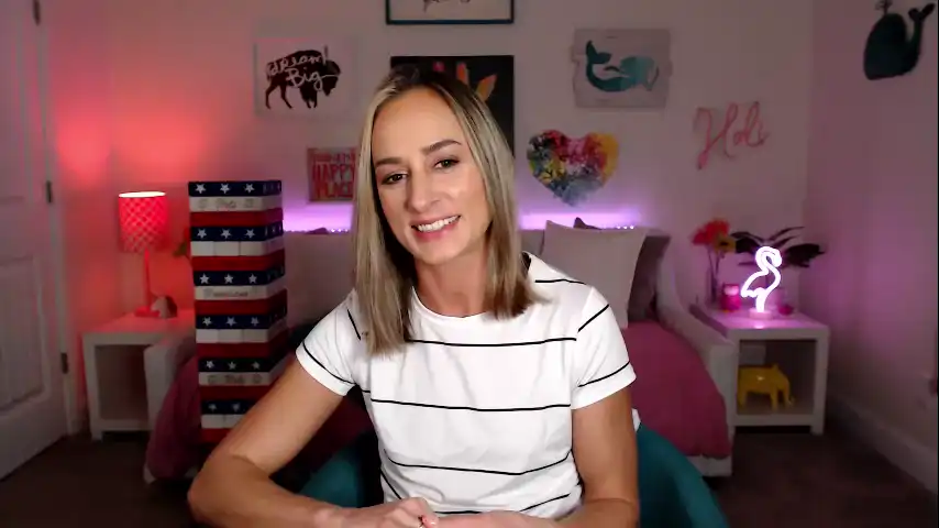 Holihurricane – ChaturbateLive Video Recording – 2025 03-20 12:60:05