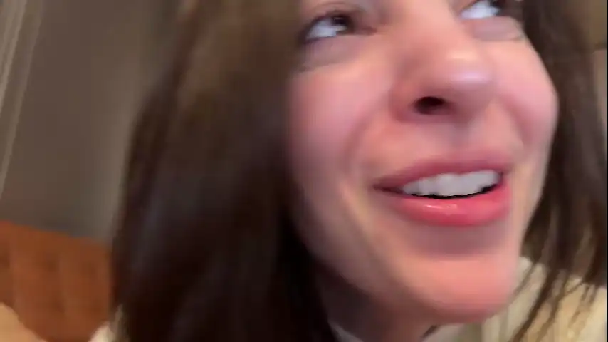 Rosykindred – ChaturbateLive Video Recording – 2025 06-20 21:35:42