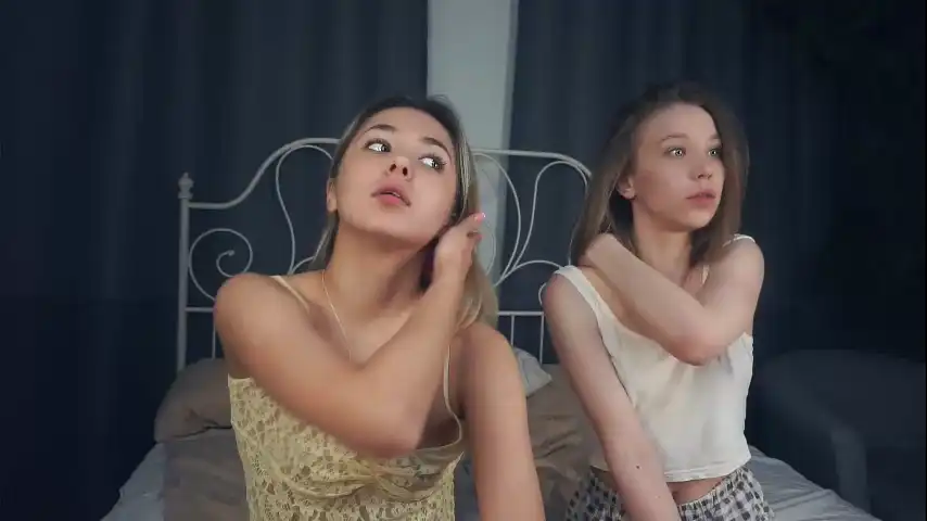 Mildredgarrett – ChaturbateLive Video Recording – 2025 05-21 21:47:57