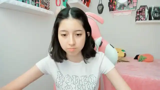 Cherrycute666 – MyfreecamsLive Video Recording – 2025 05-01 20:48:15
