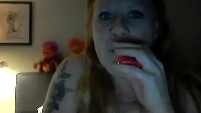 Gingerc00kie1 – MyfreecamsLive Video Recording – 2025 06-14 06:10:36