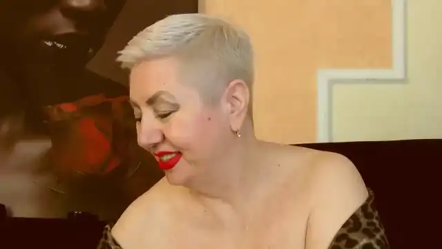 Lady__posh – MyfreecamsLive Video Recording – 2024 02-02 10:36:56