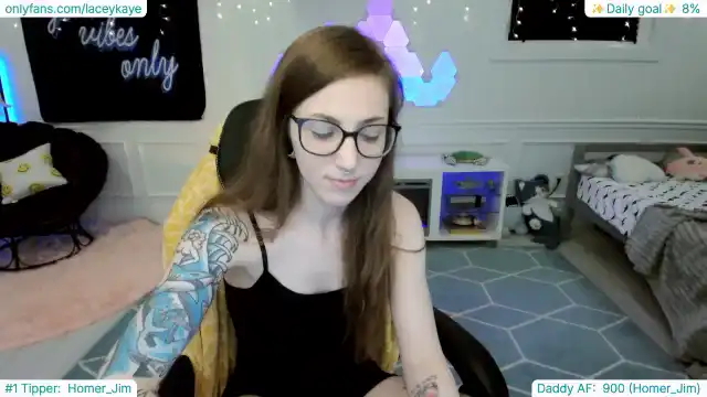 Thesharkqueen – MyfreecamsLive Video Recording – 2025 05-18 12:01:49