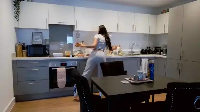 Kittyviolet – MyfreecamsLive Video Recording – 2025 04-28 06:56:56