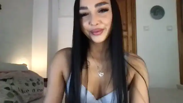 Larablackie – MyfreecamsLive Video Recording – 2025 01-13 02:19:10
