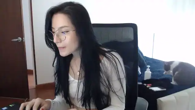 H_e_r_a – MyfreecamsLive Video Recording – 2025 01-10 09:35:41