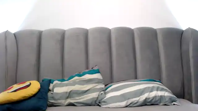 Missdivinna – MyfreecamsLive Video Recording – 2025 01-22 21:32:04