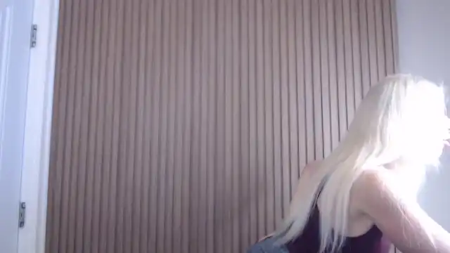 Riley_parks – MyfreecamsLive Video Recording – 2025 01-05 13:32:57