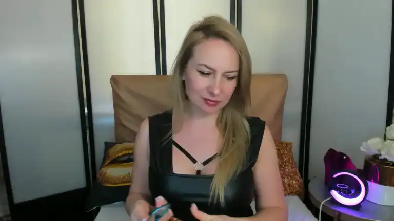 Latoyasensual – StreamateLive Video Recording – 2025 06-13 05:59:24