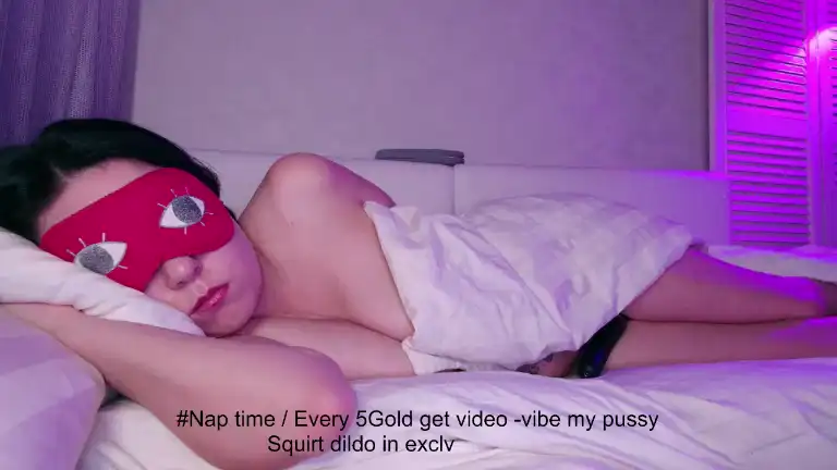 Mollybomb – StreamateLive Video Recording – 2025 03-03 01:12:18
