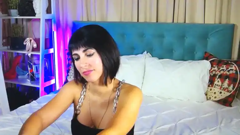 Heidye – StreamateLive Video Recording – 2025 05-17 12:45:30