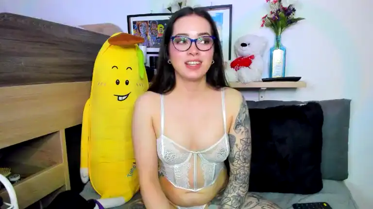 Hannahmolly – StreamateLive Video Recording – 2025 06-08 10:57:53