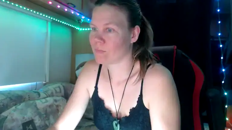 Missmdf – StreamateLive Video Recording – 2025 06-14 19:18:11