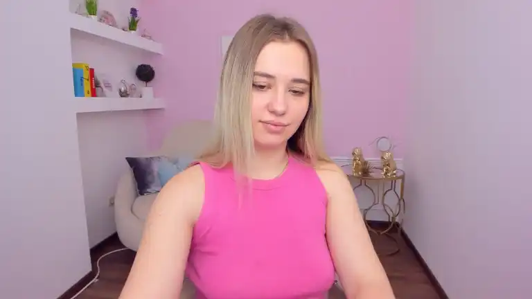 Hazelwhit – StreamateLive Video Recording – 2025 03-25 17:21:09