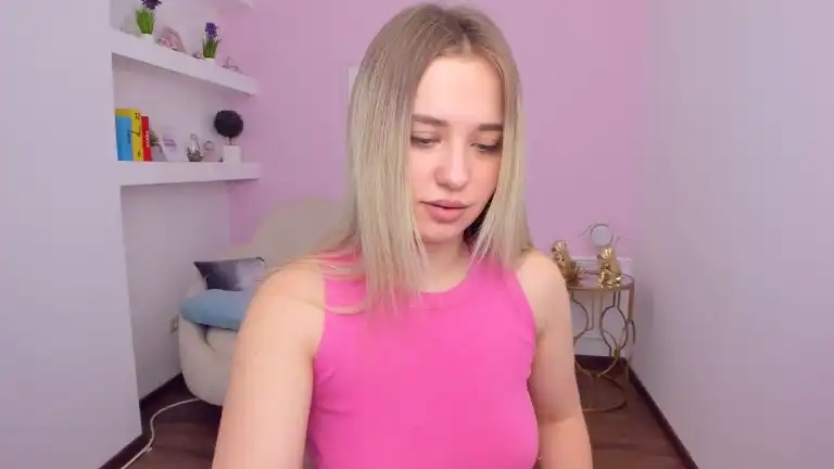 Hazelwhit – StreamateLive Video Recording – 2025 05-03 00:27:10
