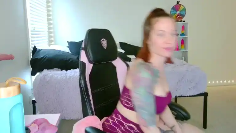 Unoitsroe – StreamateLive Video Recording – 2025 02-02 06:29:18