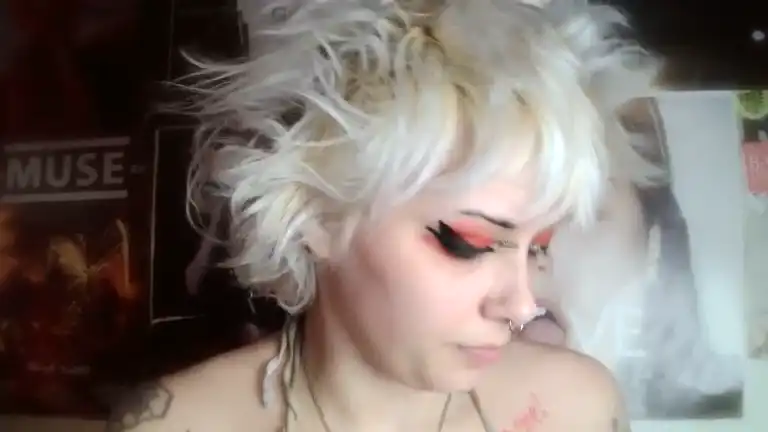 Glitterqueen99 – StreamateLive Video Recording – 2025 05-25 15:20:47