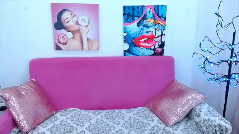Roxxyluxe – StreamateLive Video Recording – 2025 02-08 24:41:60