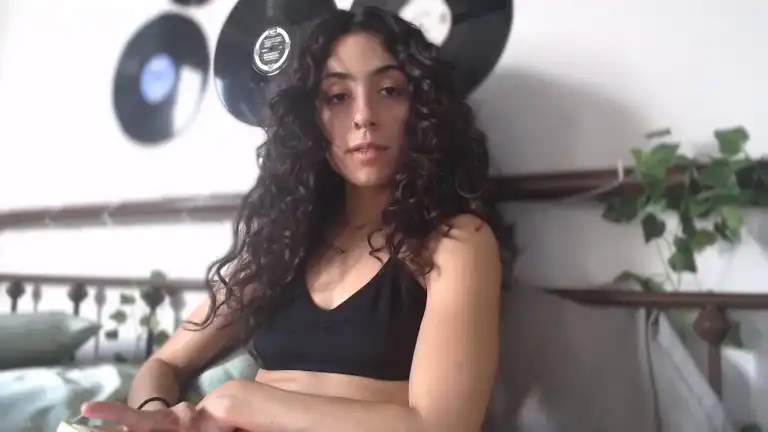 Valeriarose53 – StreamateLive Video Recording – 2025 02-14 13:43:16
