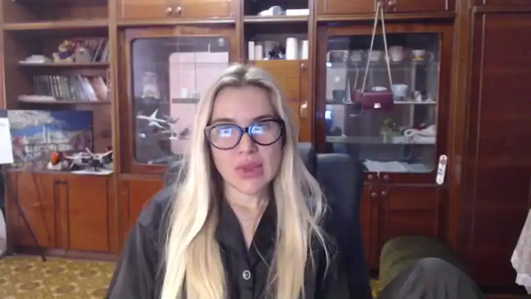 Miraclealmost – StreamateLive Video Recording – 2025 03-15 06:22:18