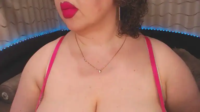 Curvykatty40dd – StreamateLive Video Recording – 2025 01-01 10:29:54