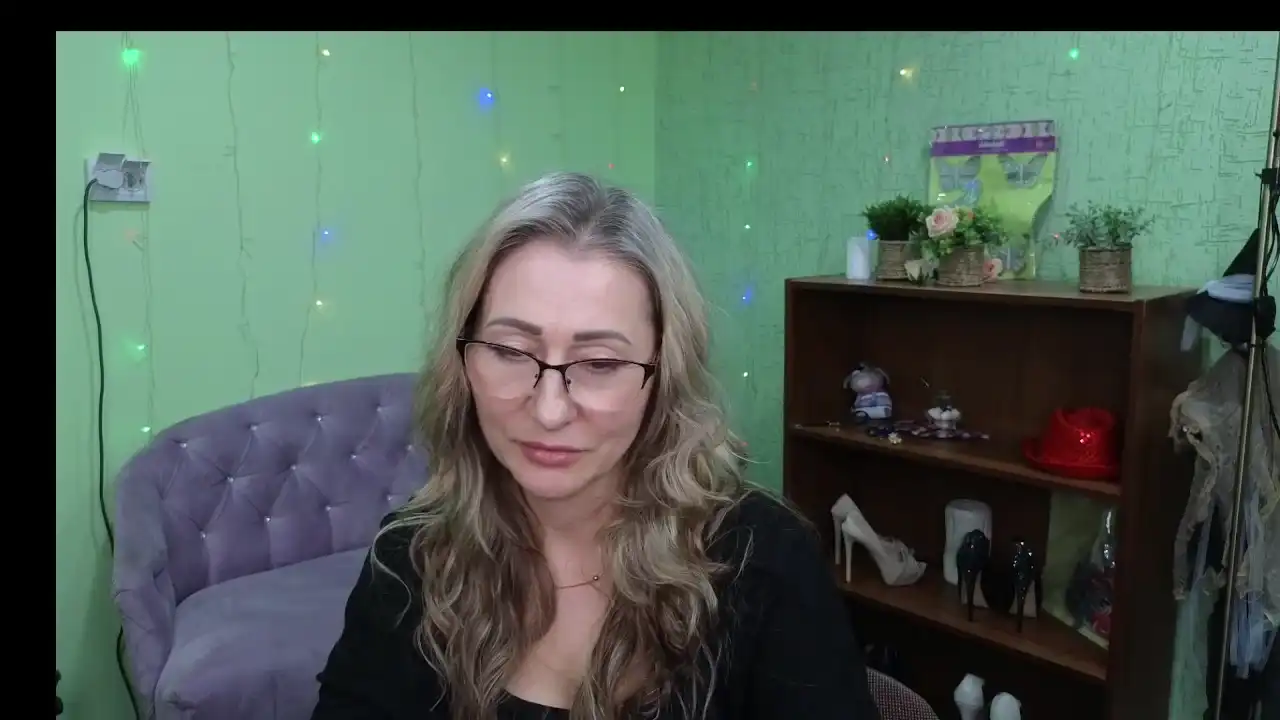 Habibi_honey – StripchatLive Video Recording – 2025 02-20 24:18:01