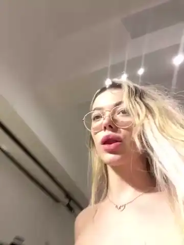 Kyliejoyce – StripchatLive Video Recording – 2025 02-18 17:14:46