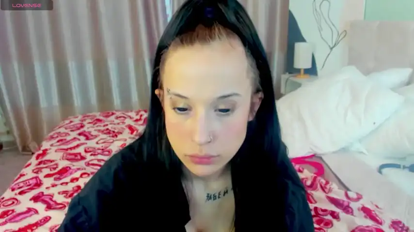 Milashki – StripchatLive Video Recording – 2025 05-05 08:15:47