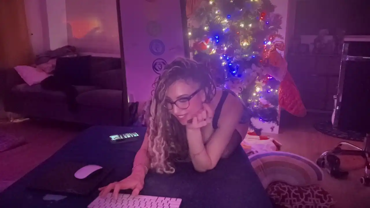 Misscaliraine – StripchatLive Video Recording – 2025 05-11 01:18:26