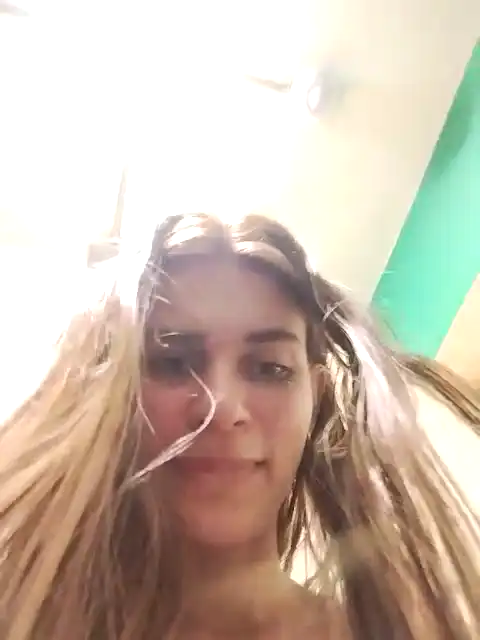 Cuteluci_ – StripchatLive Video Recording – 2025 05-12 05:55:24