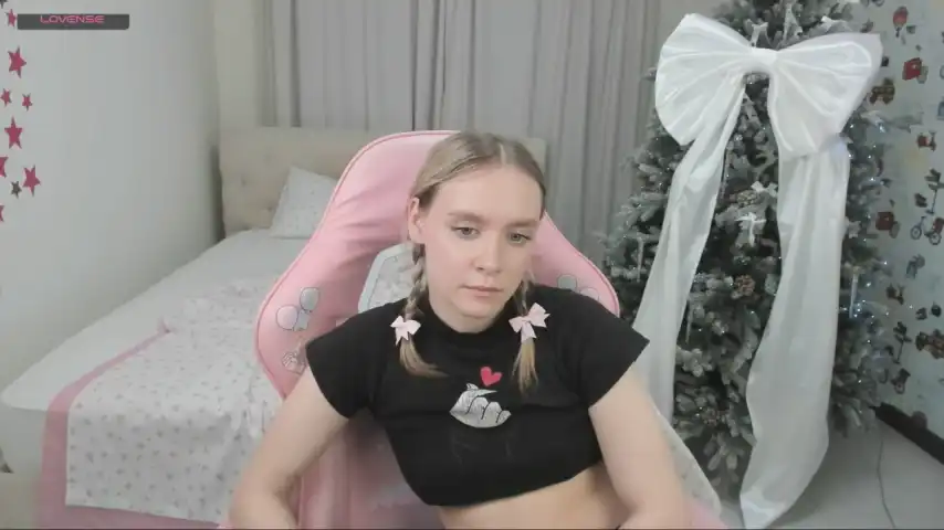 Cherry_moorre – StripchatLive Video Recording – 2025 04-10 24:58:35