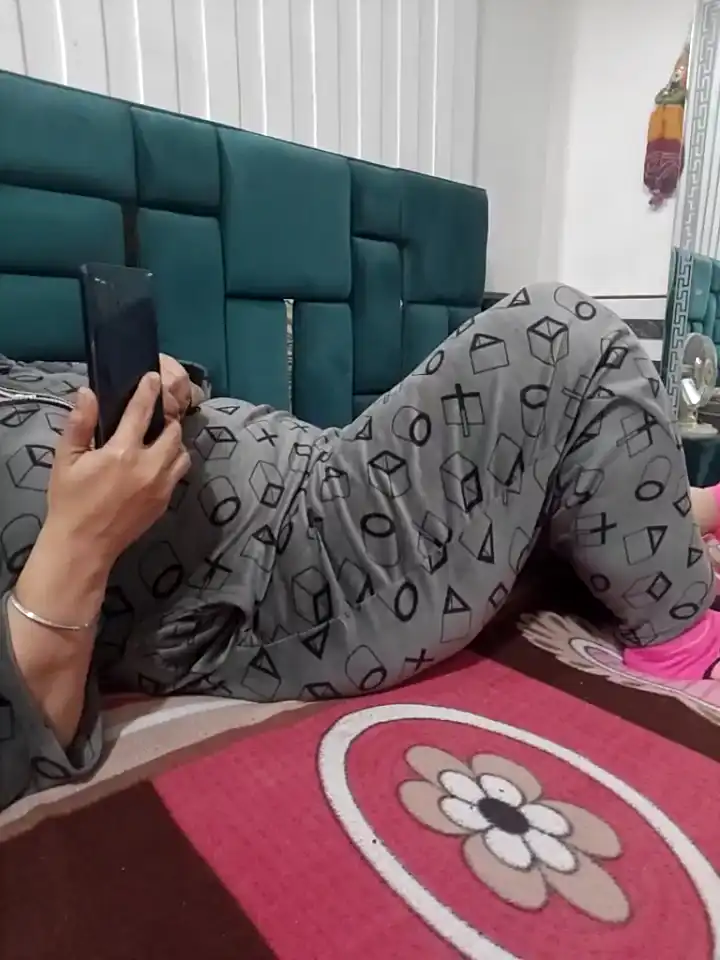 Gungun-bhabhi – StripchatLive Video Recording – 2025 06-05 16:10:45