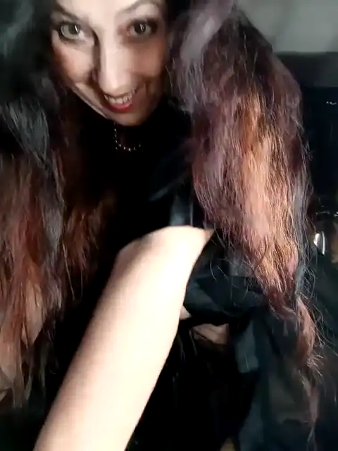 Gypsyesmeralda – StripchatLive Video Recording – 2025 03-16 02:16:39