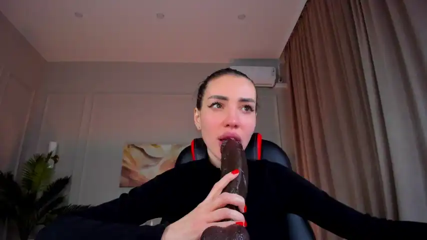 Kriss_babe – StripchatLive Video Recording – 2025 03-13 18:08:16