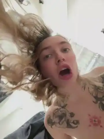 Miss_elfie – StripchatLive Video Recording – 2025 06-07 23:50:22