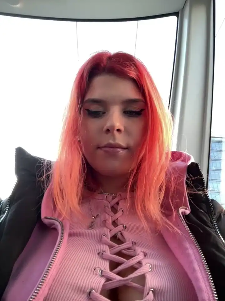 Ririroseey – StripchatLive Video Recording – 2025 01-22 09:60:39