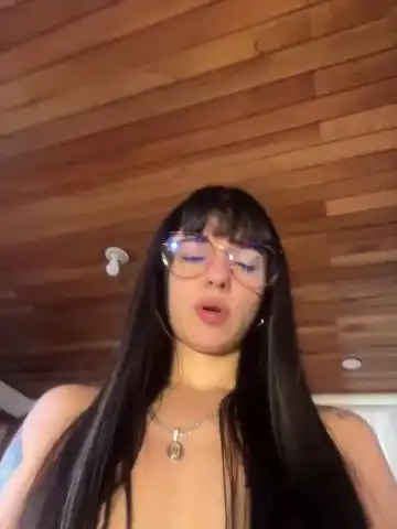 Violetasubmissive – StripchatLive Video Recording – 2025 06-14 24:03:28