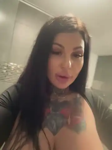 Krysstal003 – StripchatLive Video Recording – 2025 01-22 12:05:25