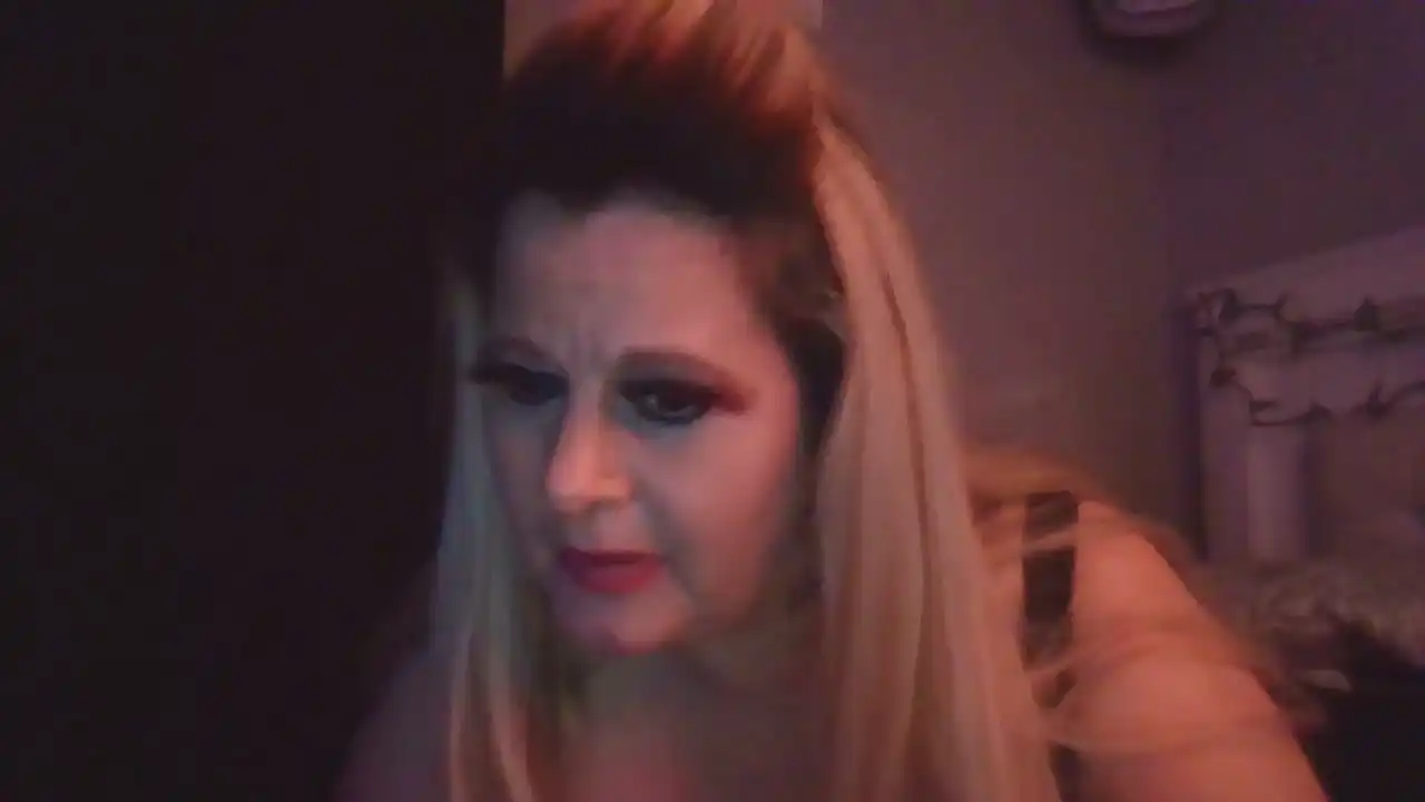 Sarahgreco – StripchatLive Video Recording – 2025 04-13 08:09:35