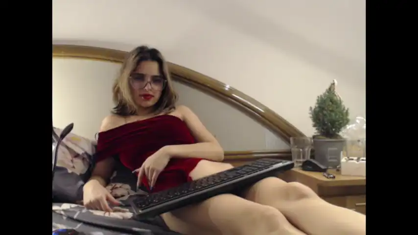 H3l3ne – StripchatLive Video Recording – 2025 06-05 03:36:13
