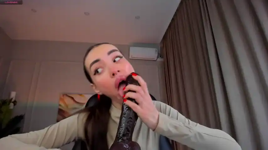 Kriss_babe – StripchatLive Video Recording – 2024 06-20 13:38:56